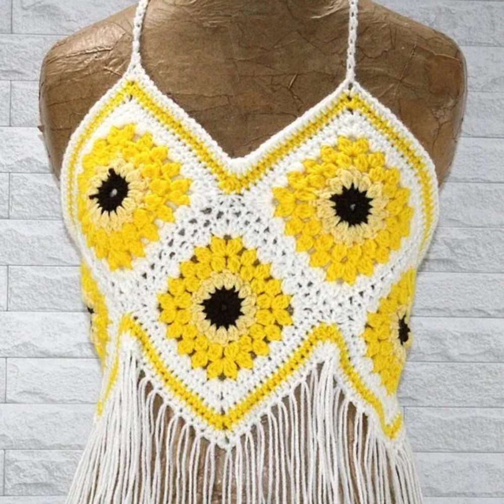 Handmade Crochet Fringe Halter crop Top - Picture 1 of 4